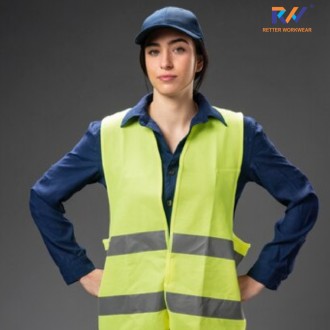 5 Reasons Why Industries Rely on Safety Coverall Manufacturers